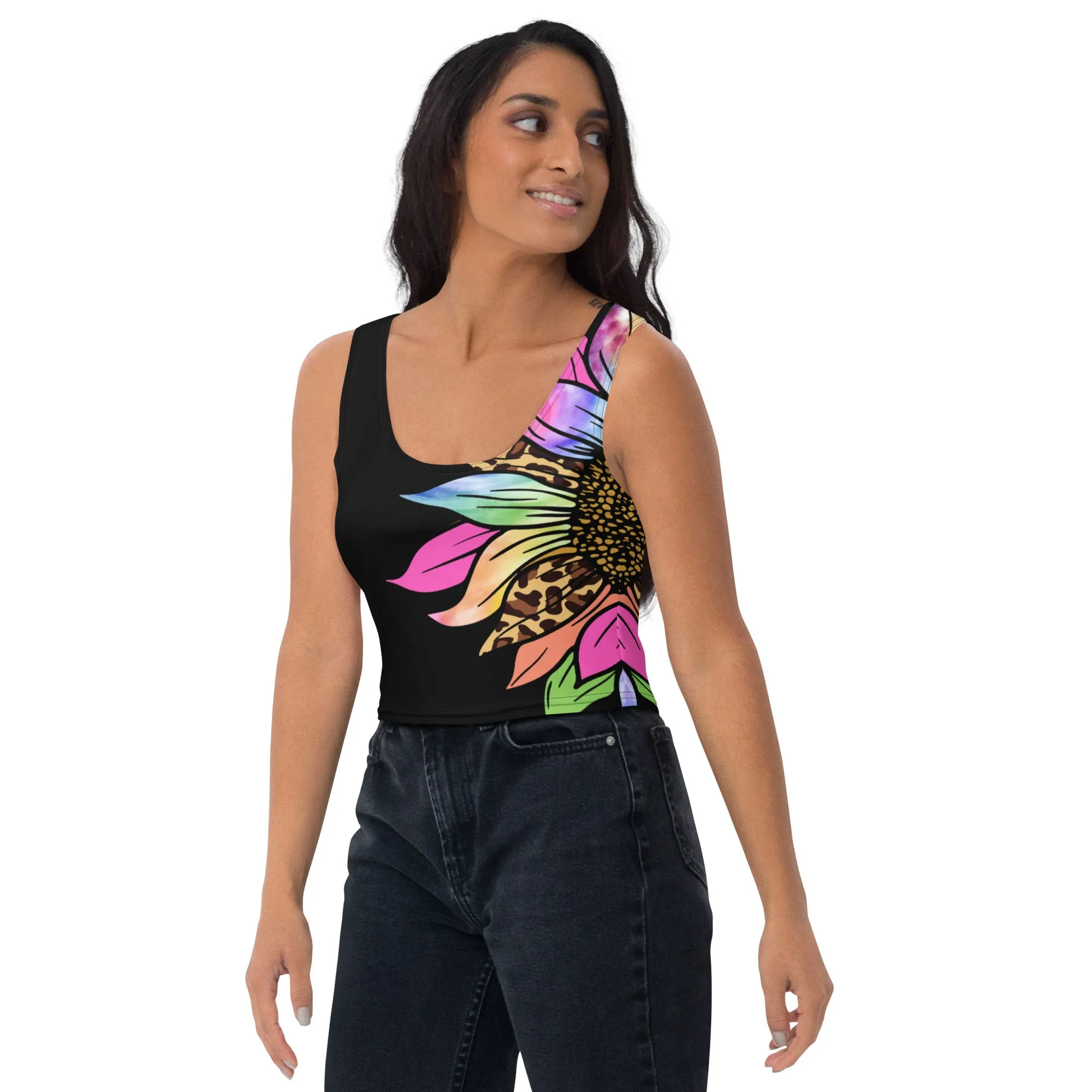 Body-hugging daisy trendy crop top for women’s fashion, lioness-love