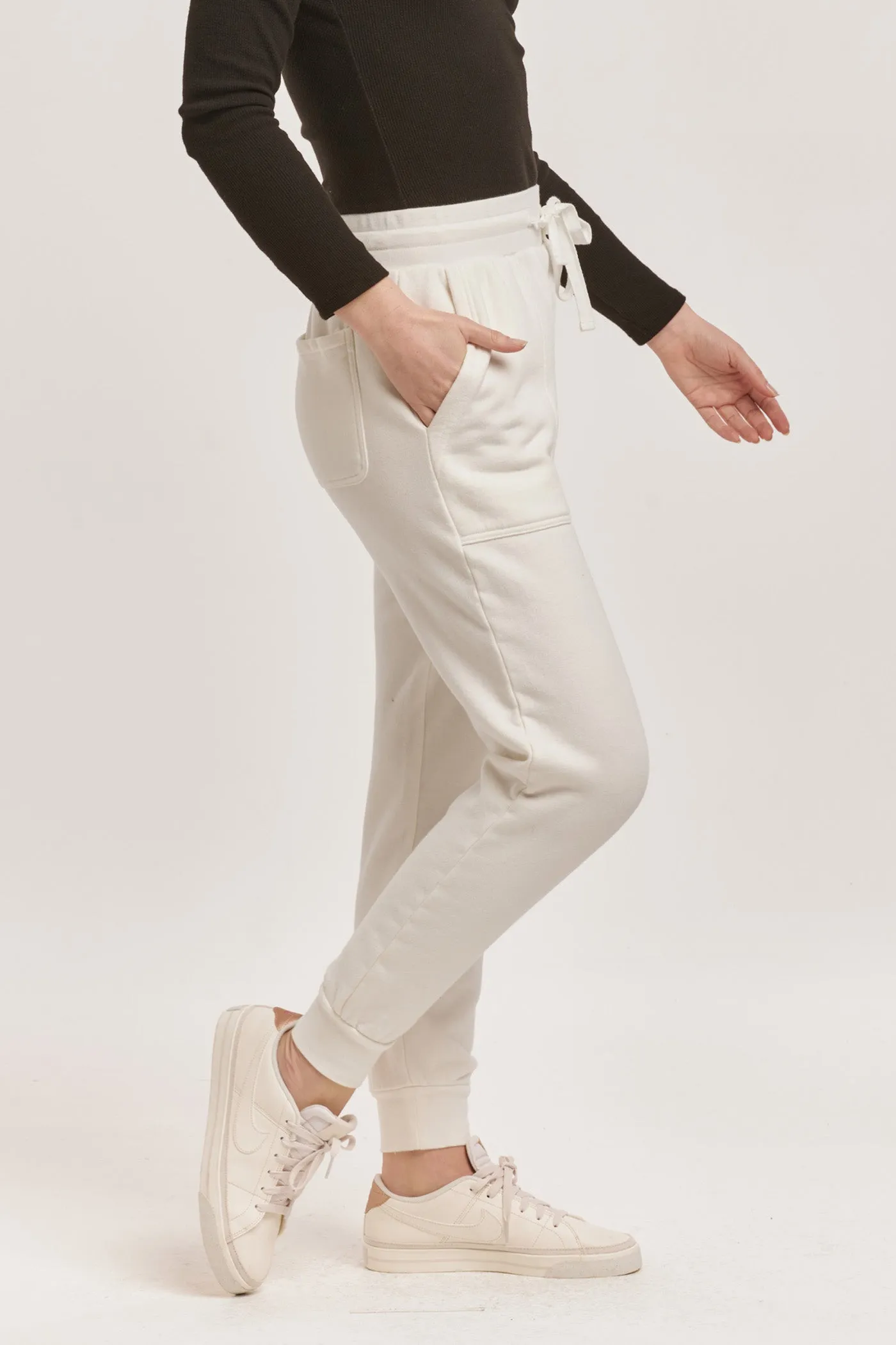 DAHLIA HIGH RISE ANKLE JOGGER PANTS OFF WHITE