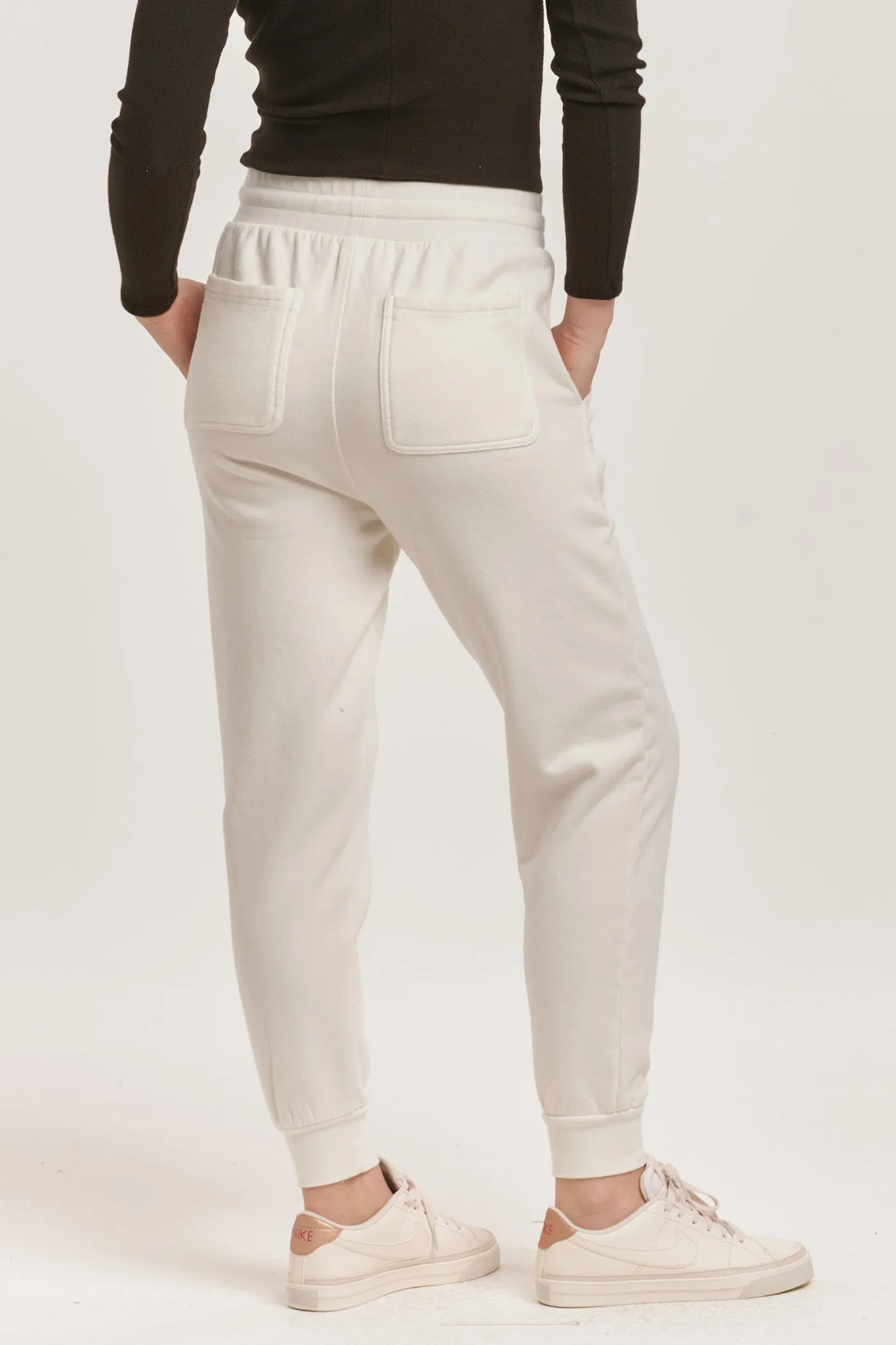DAHLIA HIGH RISE ANKLE JOGGER PANTS OFF WHITE