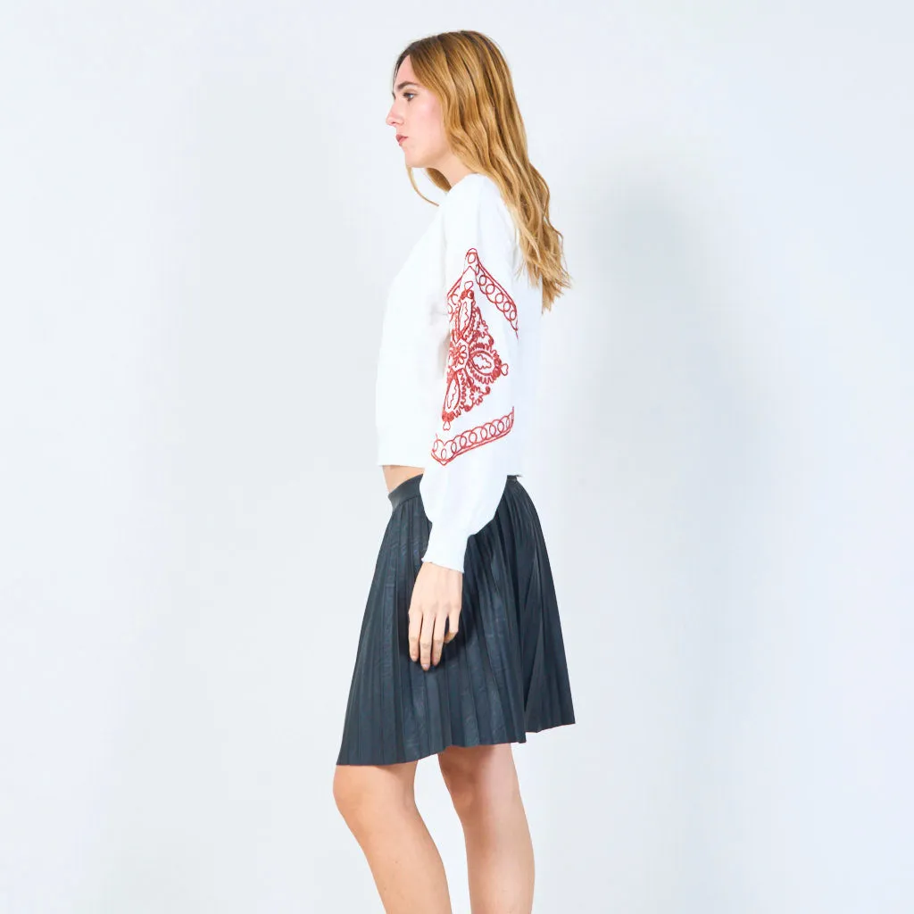 Embroidered sleeve pullover sweater wholesale