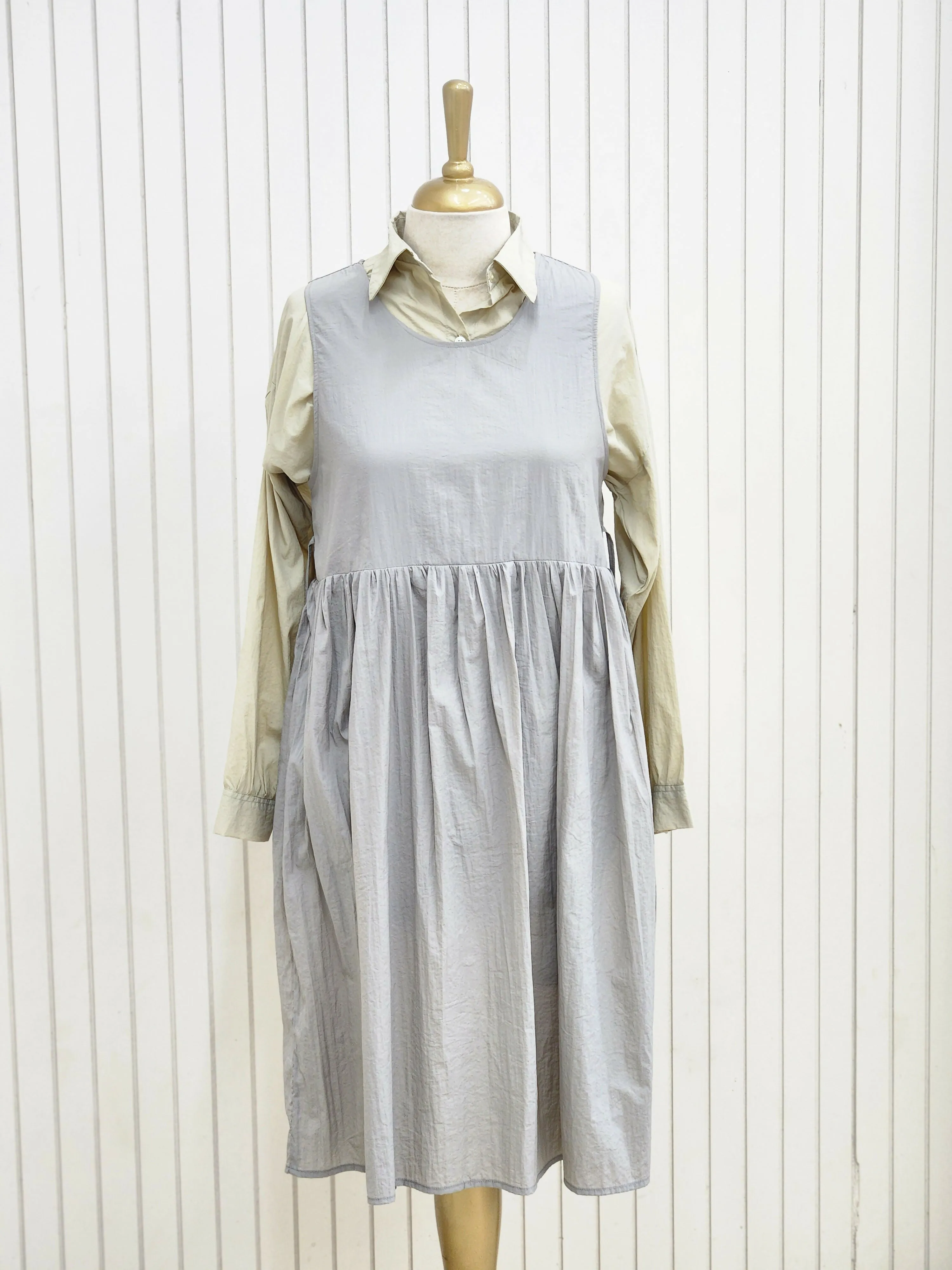 Imported western top moon mist and light gray