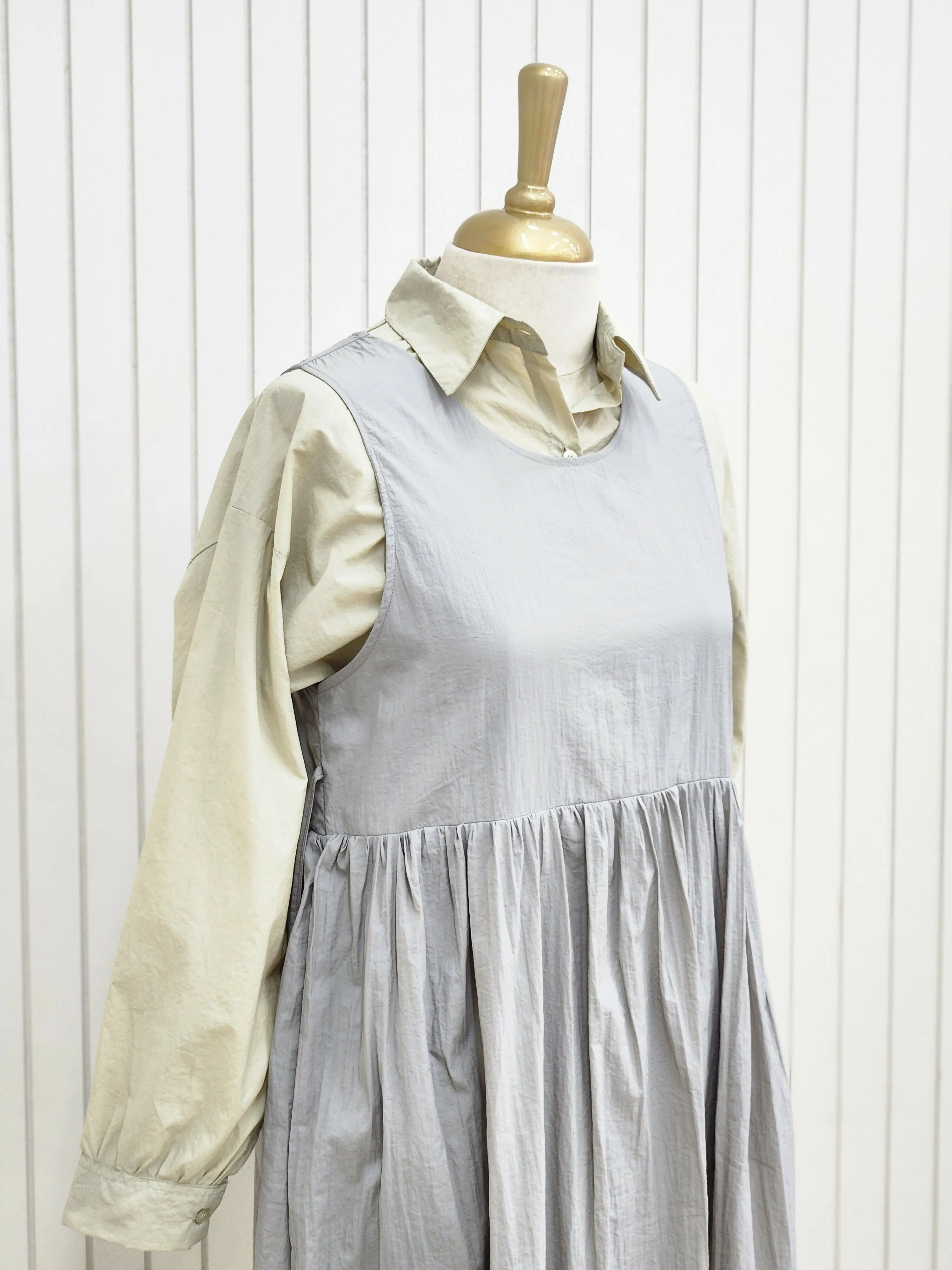 Imported western top moon mist and light gray