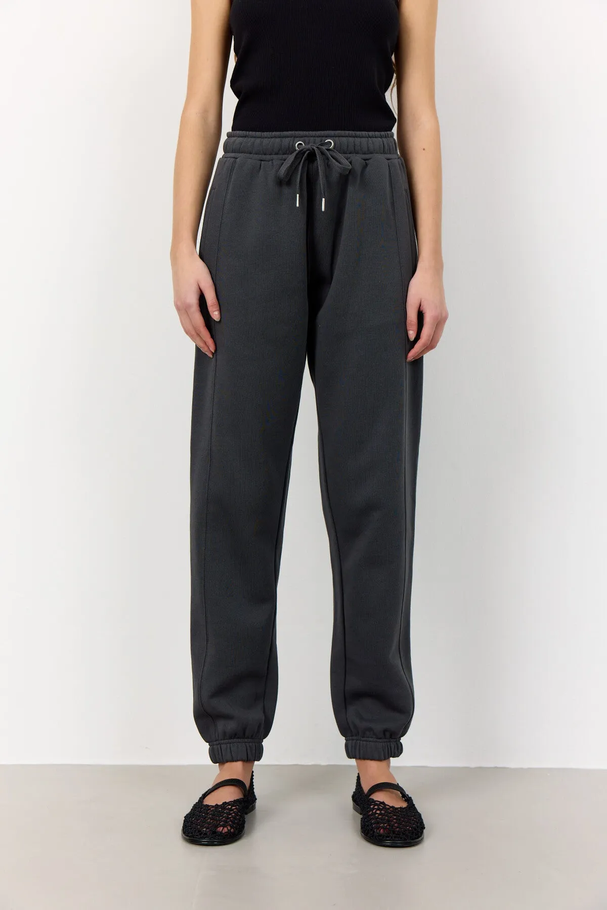 LR-NUKA 8 Pants Black
