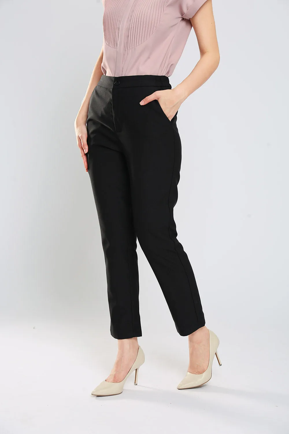 Monalise Tailored Pants in Black