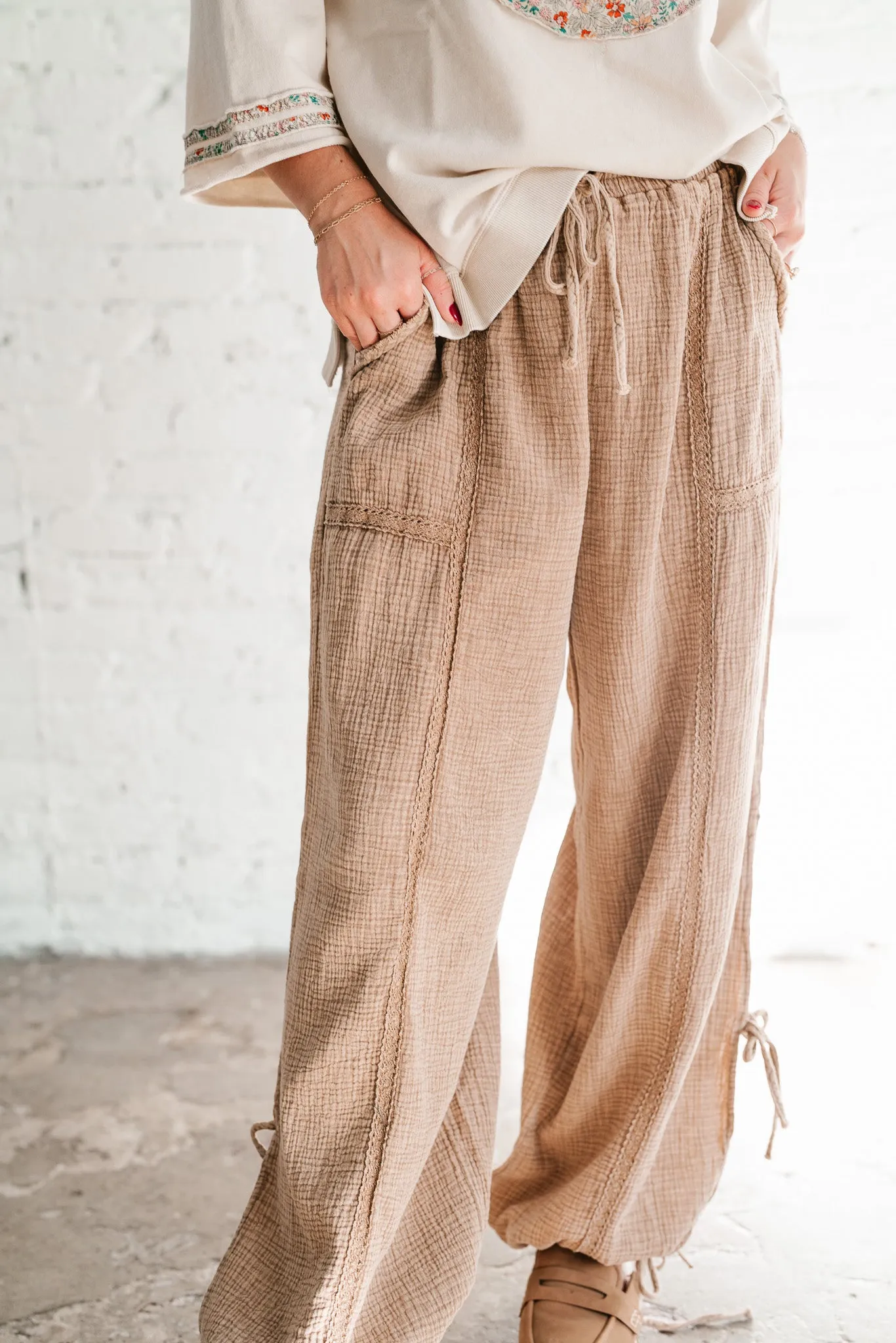 October Oaks Gauze Balloon Pants