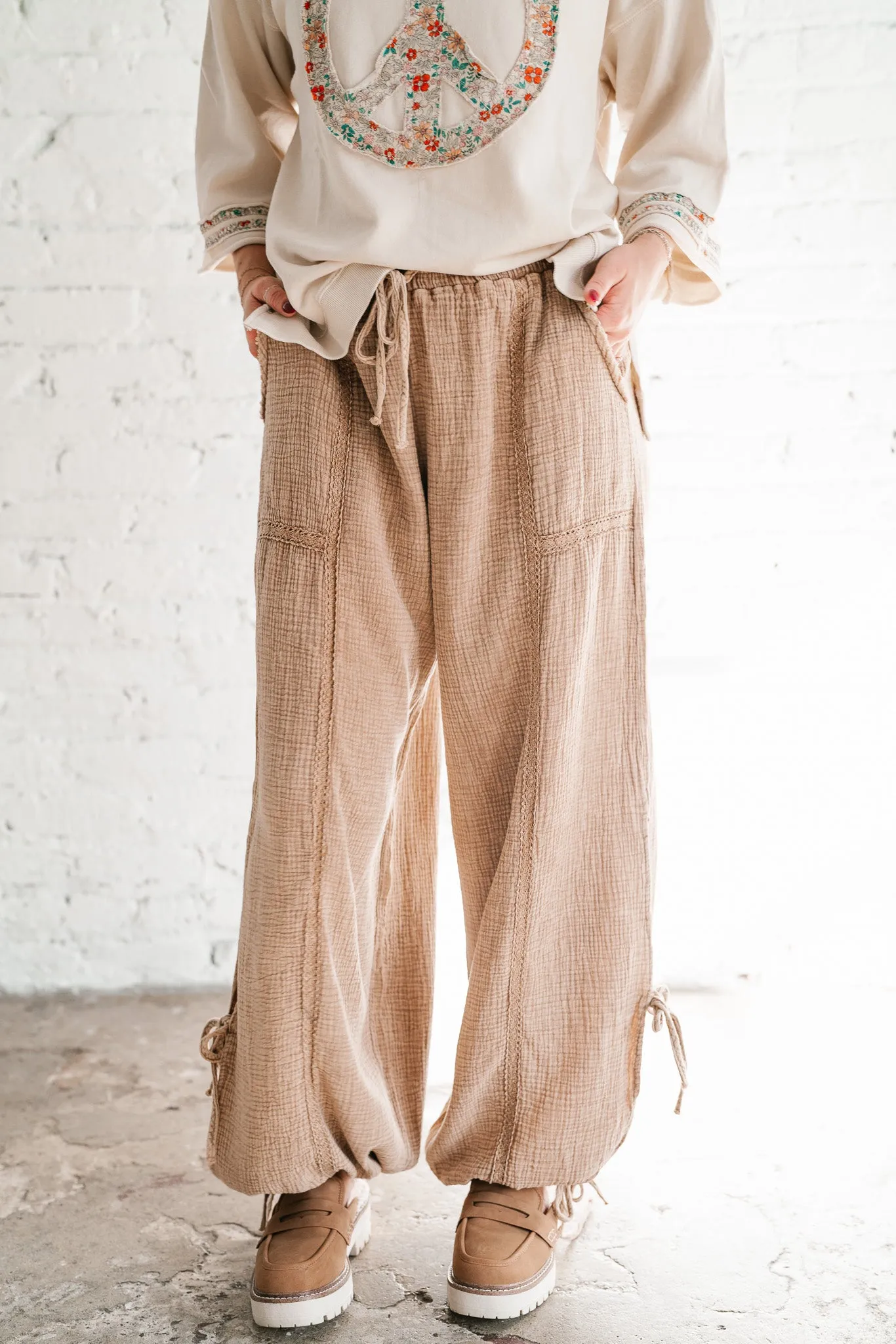October Oaks Gauze Balloon Pants