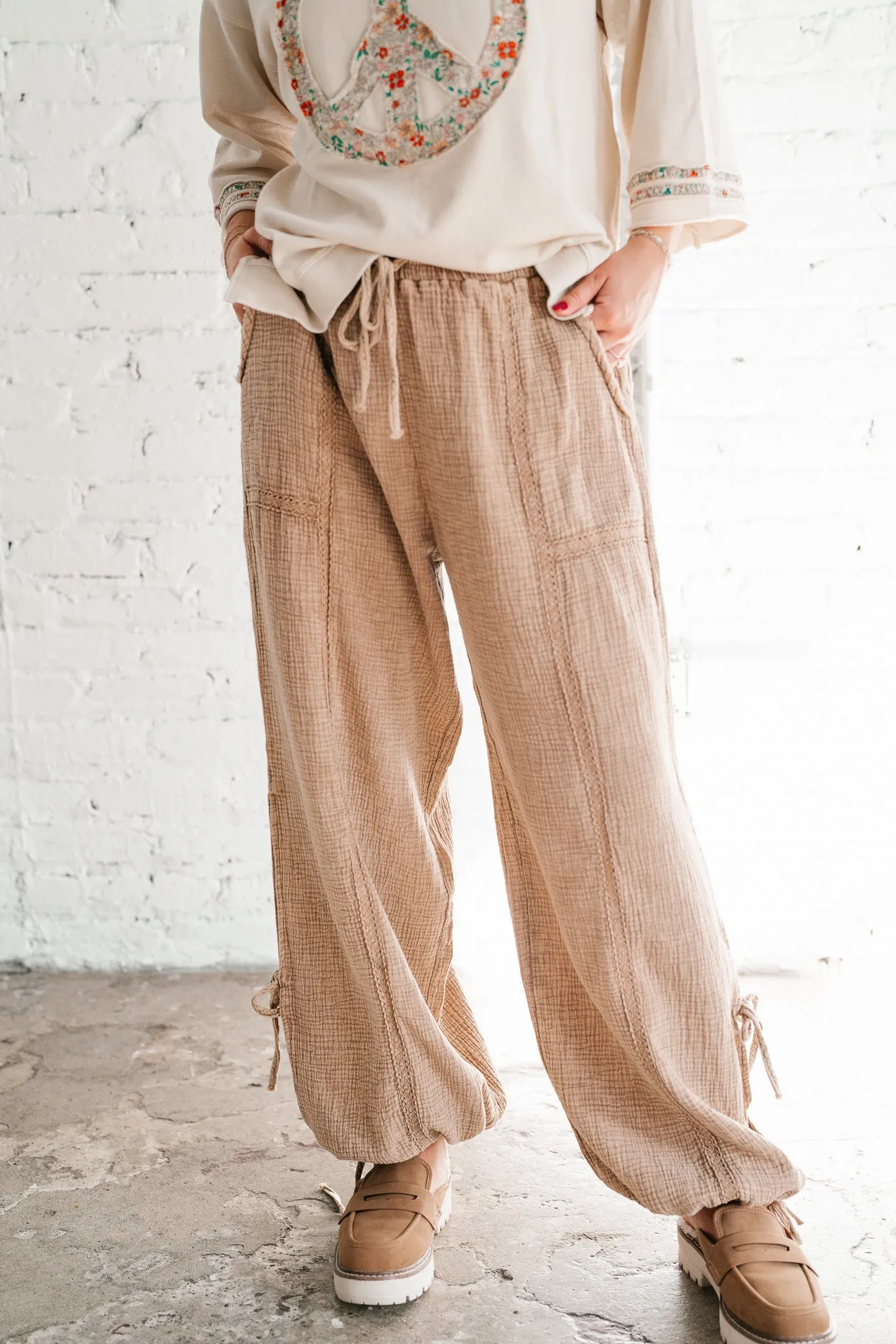 October Oaks Gauze Balloon Pants